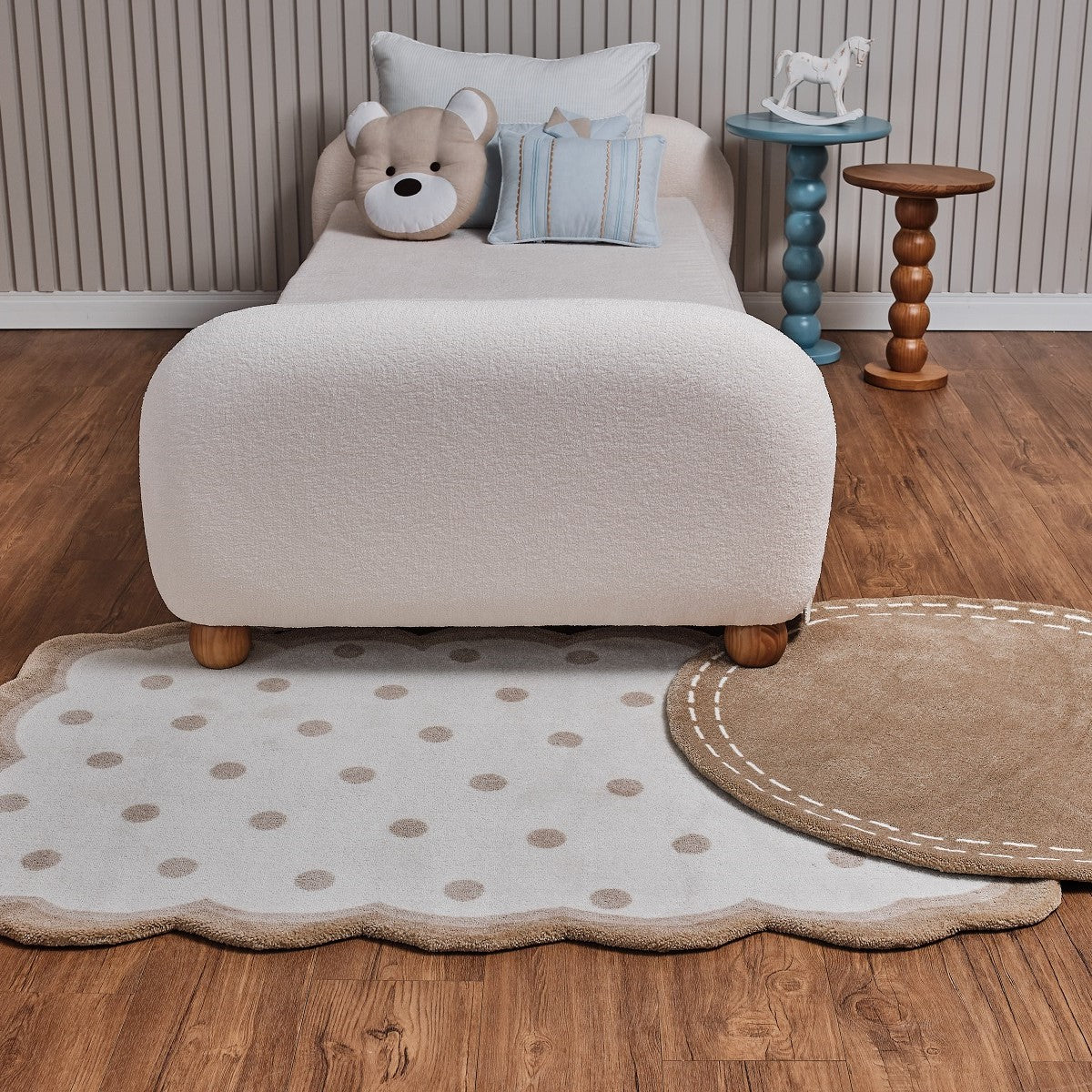 Cama Moon Infantil Estofada Bouclê com Colchão - Stillen