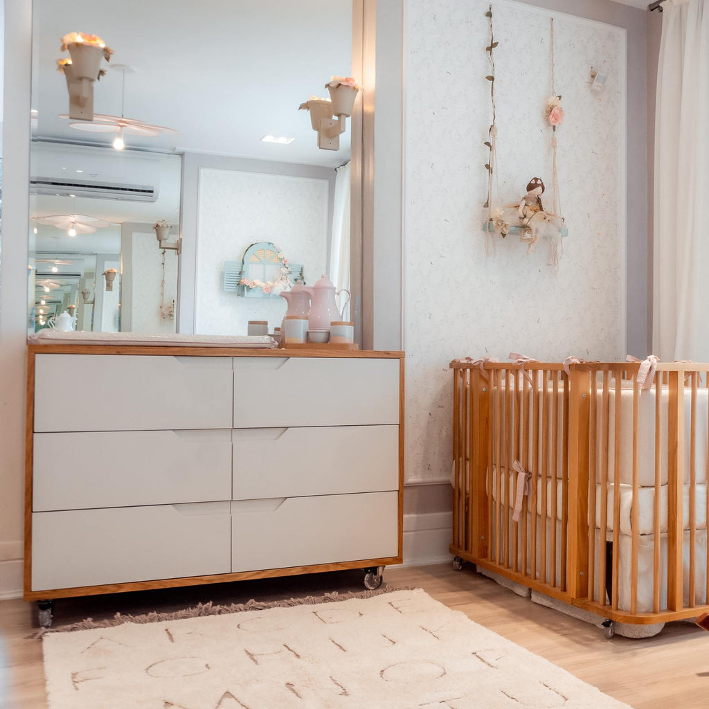 Cômoda Fases FAS-610 6 Gavetas Caixa em Jequitibá - Kartoon Cor:Frente de Gavetas Branco