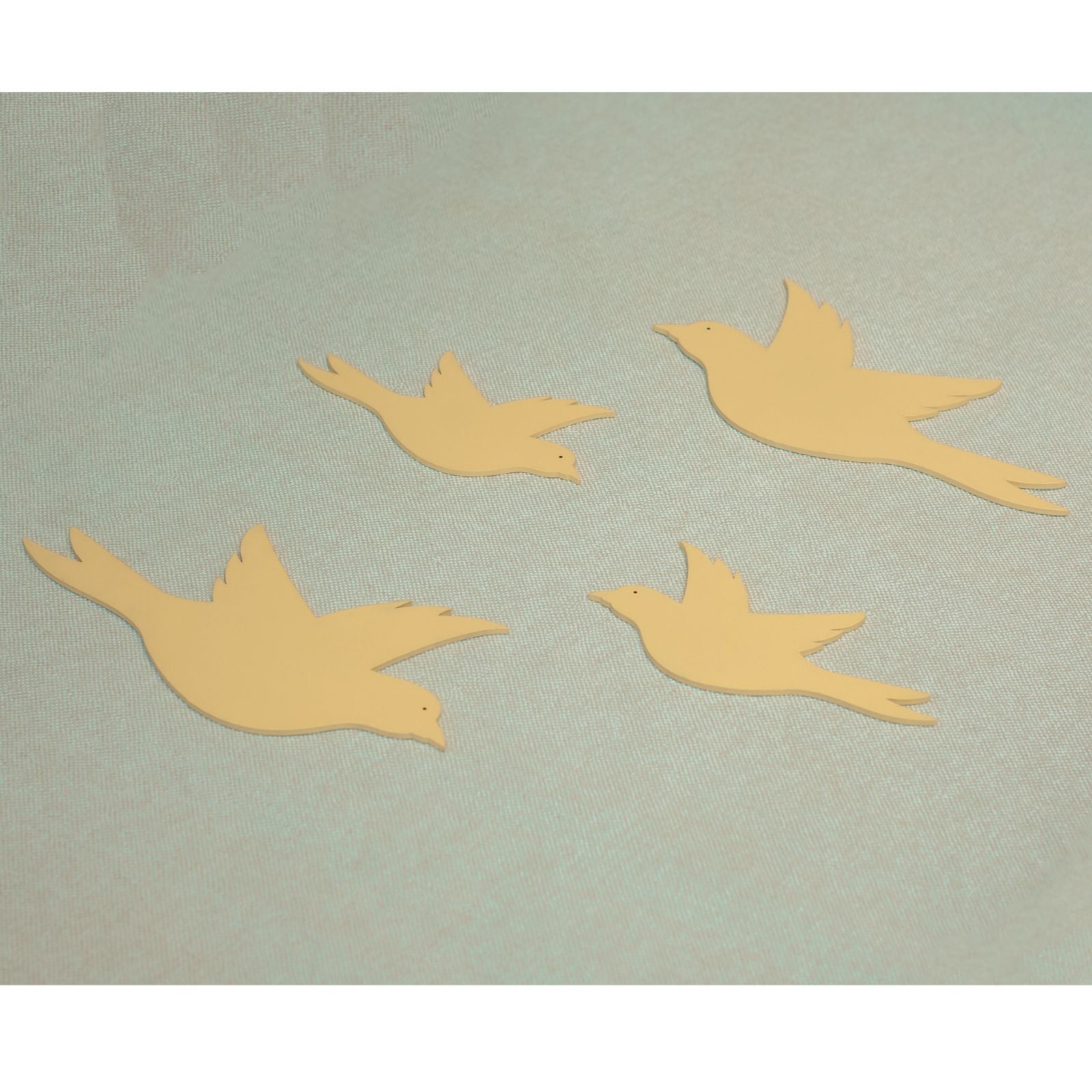 Kit Enfeite 4 Pássaros para Decoração de Parede - Cor:Amarelo