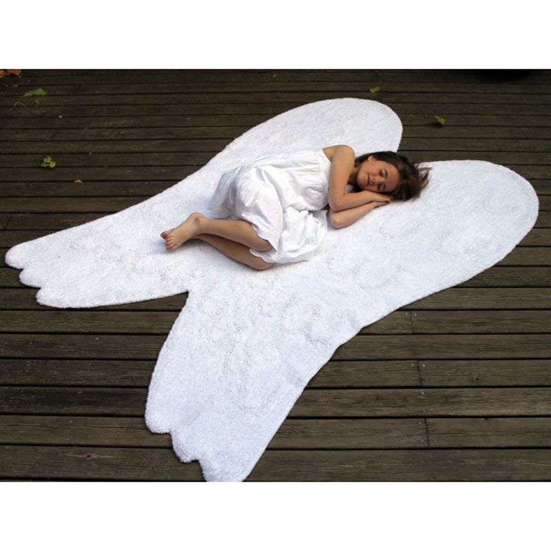 Tapete Infantil Asa Silhueta Branca 120x160 cm - Lorena Canals