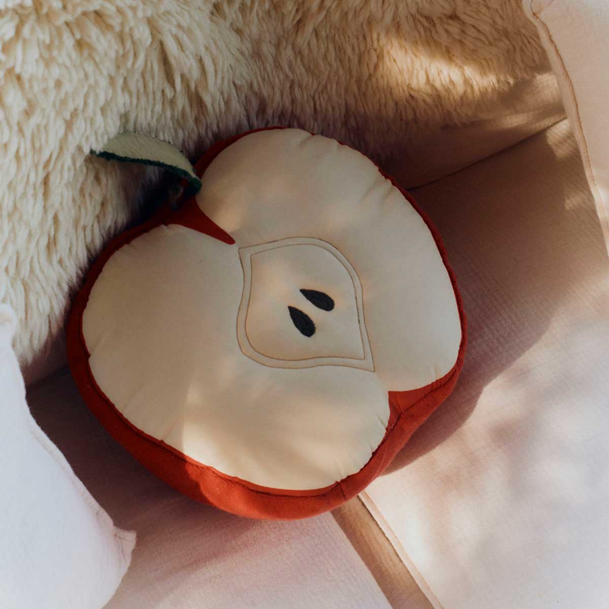 Almofada Apple Farm 30 x 30 cm - Lorena Canals