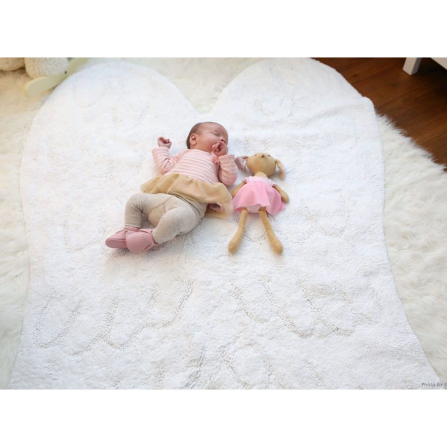 Tapete Infantil Asa Silhueta Branca 120x160 cm - Lorena Canals